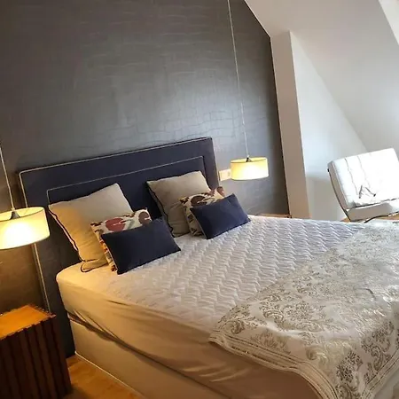 Duplex Pintor Laxeiro Appartement