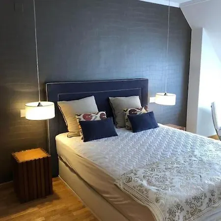 Duplex Pintor Laxeiro Foz
